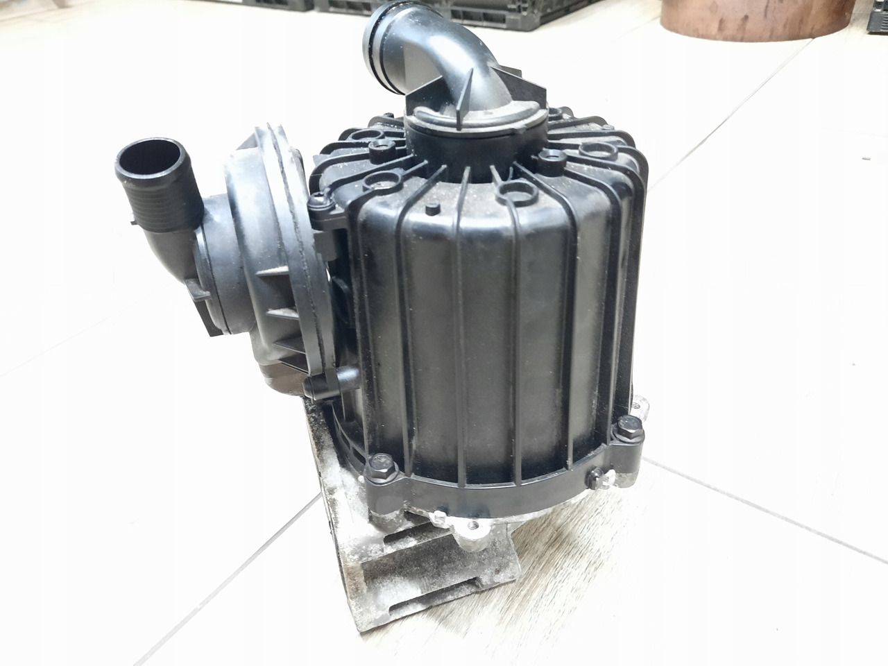 VOLVO SEPARATOR OLEJU WIRÓWKA ODMA Volvo FH 4 FM 4 RENAULT GAMA RANGE T - Двигатель и запчасти для Грузовиков: фото 2 VOLVO SEPARATOR OLEJU WIRÓWKA ODMA Volvo FH 4 FM 4 RENAULT GAMA RANGE T - Двигатель и запчасти для Грузовиков: фото 2