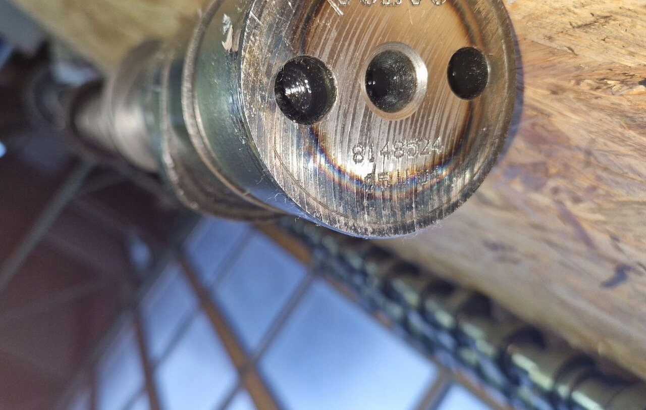 VOLVO WAŁEK ROZRZĄDU VOLVO FH 12 RENAULT MAGNUM DXI 12 8148524 - Распределительный вал для Грузовиков: фото 3 VOLVO WAŁEK ROZRZĄDU VOLVO FH 12 RENAULT MAGNUM DXI 12 8148524 - Распределительный вал для Грузовиков: фото 3