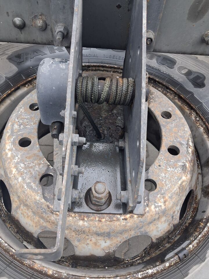 VOLVO WINDA KOŁA ZAPASOWEGO VOLVO RENAULT MERCEDES IVECO SCANIA 22,5 - Кузов и экстерьер для Грузовиков: фото 3 VOLVO WINDA KOŁA ZAPASOWEGO VOLVO RENAULT MERCEDES IVECO SCANIA 22,5 - Кузов и экстерьер для Грузовиков: фото 3