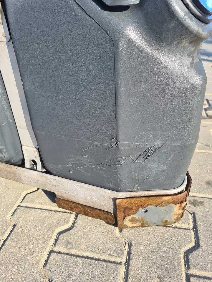 VOLVO ZBIORNIK ADBLUE NA RAMĘ MOCOWANIA RENAULT GAMA T VOLVO FH 4 FM 4 - Бак для AdBlue для Грузовиков: фото 5 VOLVO ZBIORNIK ADBLUE NA RAMĘ MOCOWANIA RENAULT GAMA T VOLVO FH 4 FM 4 - Бак для AdBlue для Грузовиков: фото 5