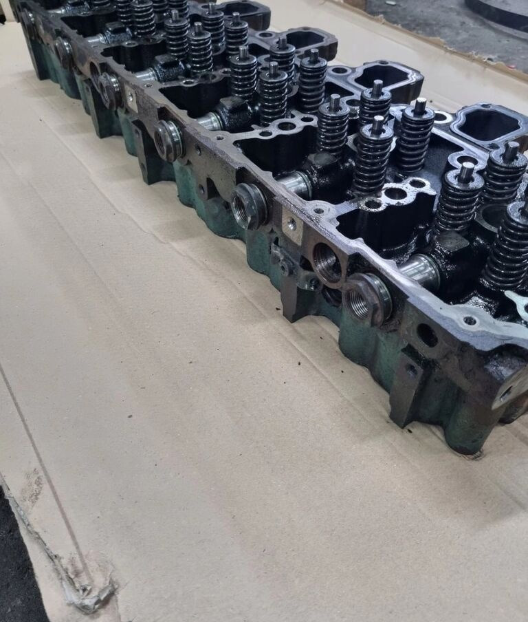 Volvo GŁOWICA SILNIKA FL FE D7E D7F RENAULT MIDLUM PREMIUM DXI 7 EURO Deutz Volvo - Головка блока для Грузовиков: фото 5 Volvo GŁOWICA SILNIKA FL FE D7E D7F RENAULT MIDLUM PREMIUM DXI 7 EURO Deutz Volvo - Головка блока для Грузовиков: фото 5