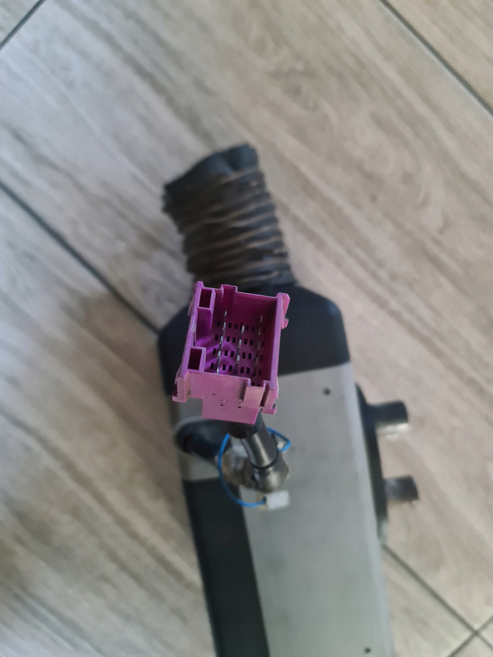 WEBASTO OGRZEWANIE WEBASTO AIR TOP 2000 S VOLVO FH FM - Отопление/ Вентиляция для Грузовиков: фото 3 WEBASTO OGRZEWANIE WEBASTO AIR TOP 2000 S VOLVO FH FM - Отопление/ Вентиляция для Грузовиков: фото 3