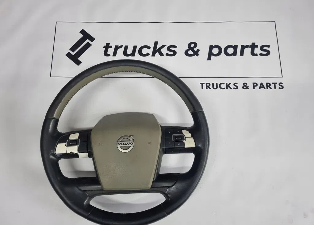 WIELOFUNKCYJNA VOLVO FH 4 FM 4 FMX - Рулевое колесо: фото 1 WIELOFUNKCYJNA VOLVO FH 4 FM 4 FMX - Рулевое колесо: фото 1