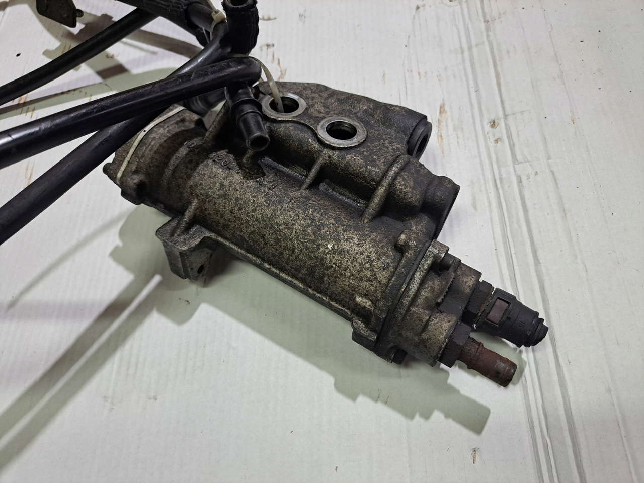 ZF CHŁODNICA OLEJU PRZEWODY SKRZYNIA ECOSPLIT 4 ZF 16S2230 MANUAL - Коробка передач и запчасти для Грузовиков: фото 2 ZF CHŁODNICA OLEJU PRZEWODY SKRZYNIA ECOSPLIT 4 ZF 16S2230 MANUAL - Коробка передач и запчасти для Грузовиков: фото 2