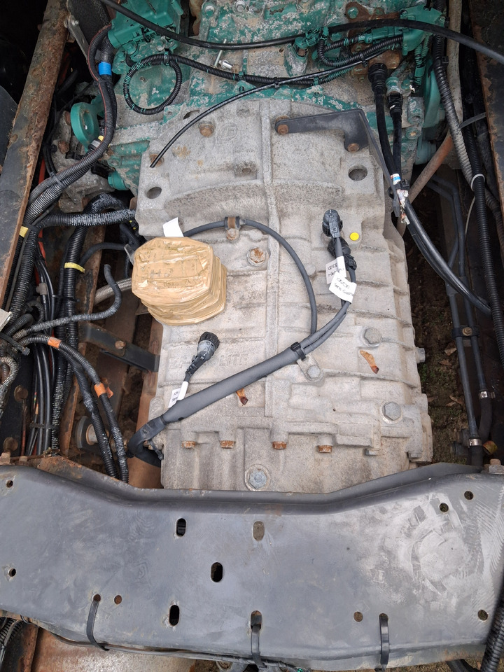 ZF SPRZEDAM SKRZYNIĘ BIEGÓW ASTRONIC LITE AUTOMAT. 6 AS 1000 TO - Коробка передач для Грузовиков: фото 1 ZF SPRZEDAM SKRZYNIĘ BIEGÓW ASTRONIC LITE AUTOMAT. 6 AS 1000 TO - Коробка передач для Грузовиков: фото 1