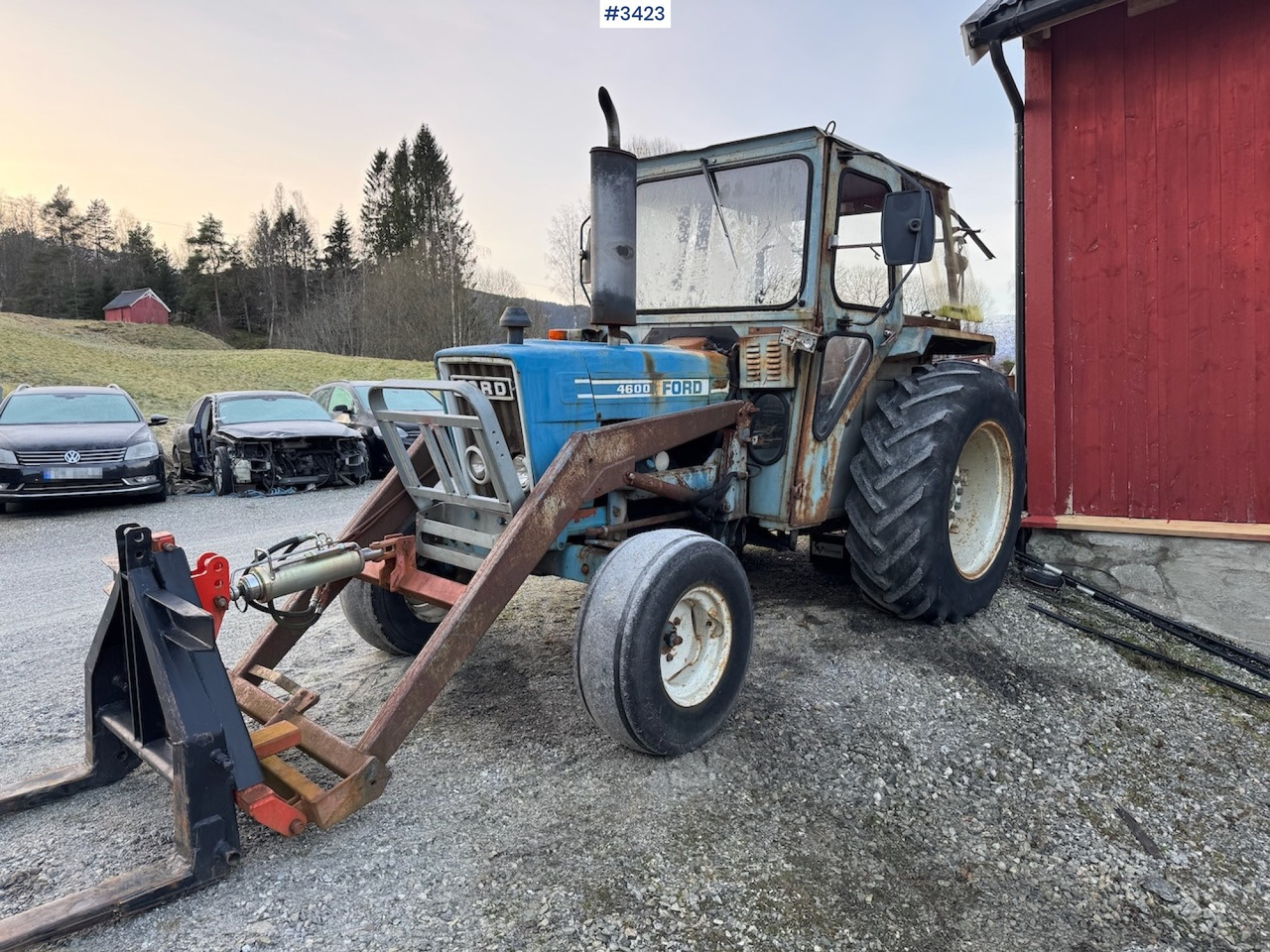 1981 Ford 4600 w/front loader, bucket and pallet fork. - Трактор: фото 1 1981 Ford 4600 w/front loader, bucket and pallet fork. - Трактор: фото 1