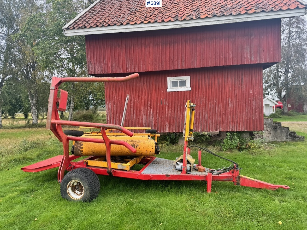 1997 Tellefsdal AW4000 round bale wrapper - Техника для сенозаготовки: фото 2 1997 Tellefsdal AW4000 round bale wrapper - Техника для сенозаготовки: фото 2