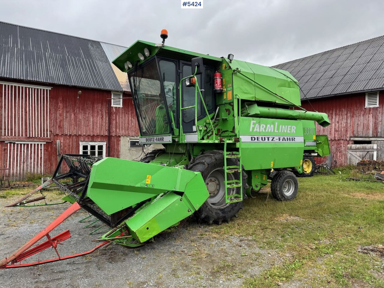 1998 Deutz Fahr FarmLiner 3370 - Зерноуборочный комбайн: фото 1 1998 Deutz Fahr FarmLiner 3370 - Зерноуборочный комбайн: фото 1