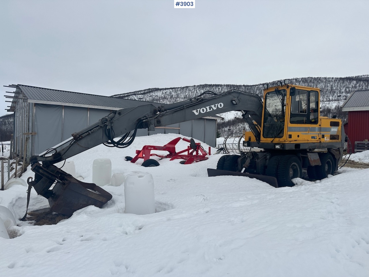 1998 Volvo EW150C wheel digger rep object w/ sanding bucket - Экскаватор: фото 1 1998 Volvo EW150C wheel digger rep object w/ sanding bucket - Экскаватор: фото 1