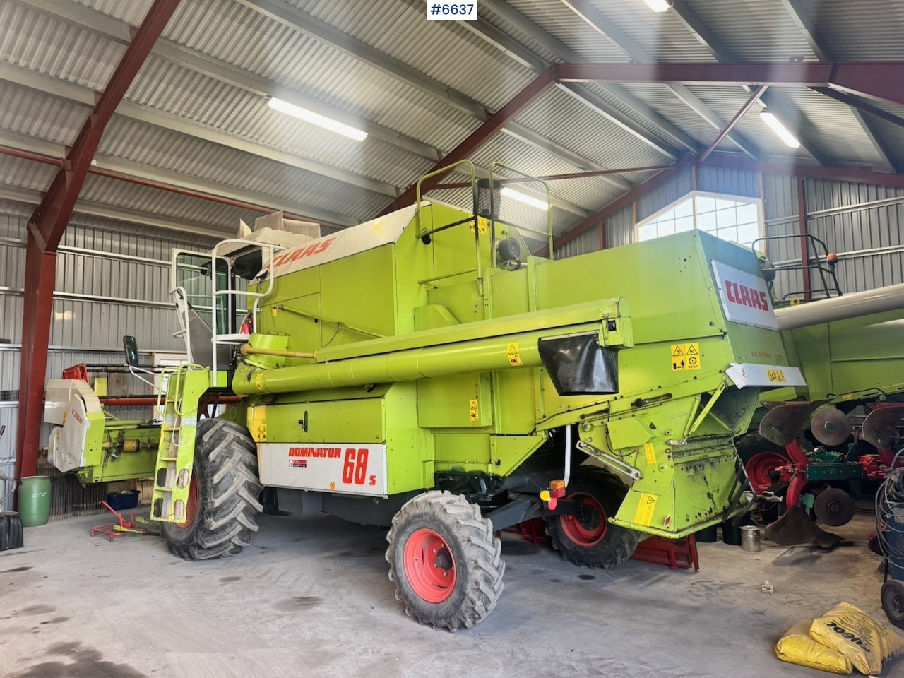 1999 Claas Dominator 68 S combine harvester with twin wheels. Well-maintained / Recently upgraded! - Зерноуборочный комбайн: фото 4 1999 Claas Dominator 68 S combine harvester with twin wheels. Well-maintained / Recently upgraded! - Зерноуборочный комбайн: фото 4