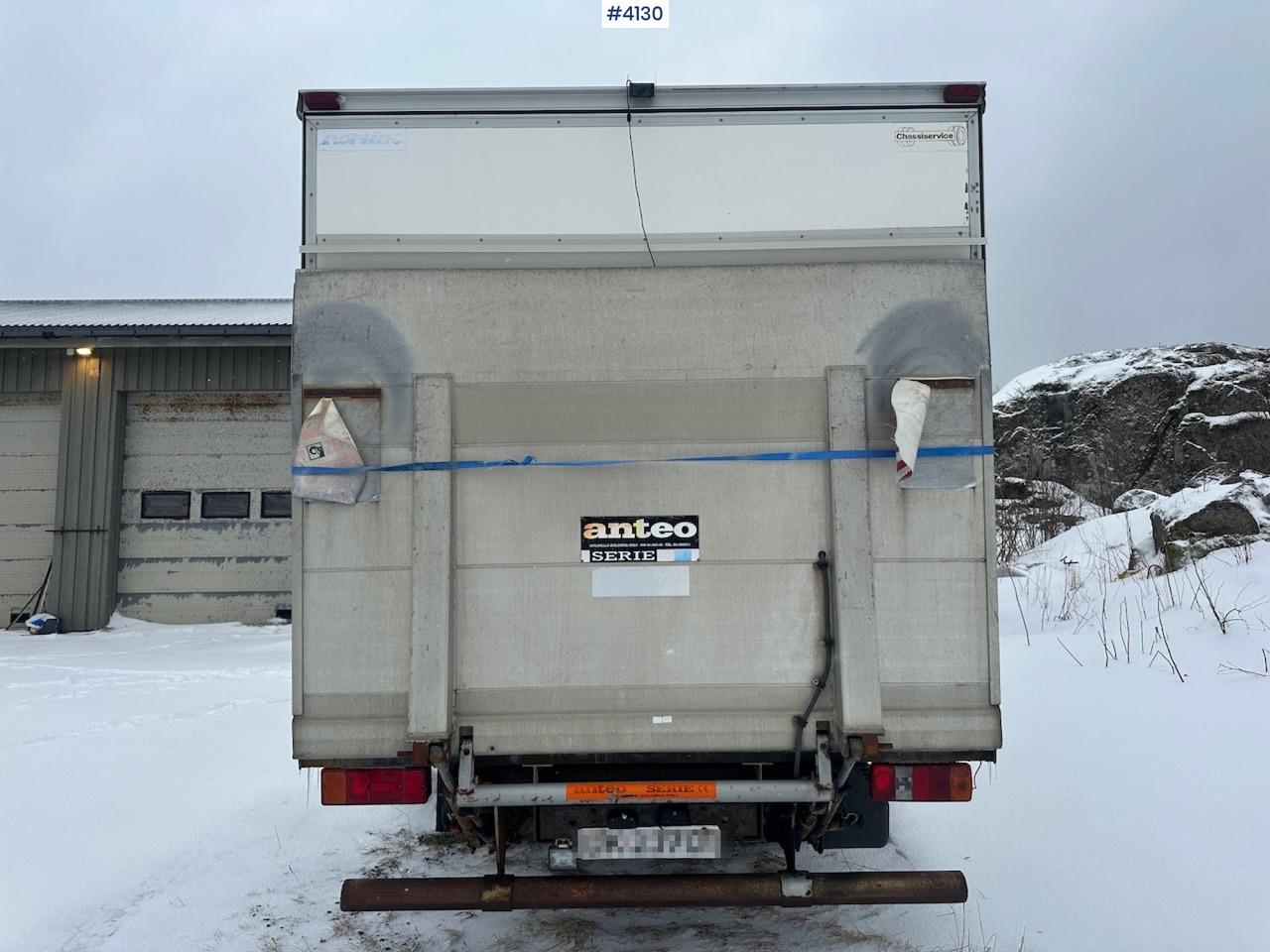 2001 Mitsubishi Canter skapbil - Грузовик с закрытым кузовом: фото 4 2001 Mitsubishi Canter skapbil - Грузовик с закрытым кузовом: фото 4