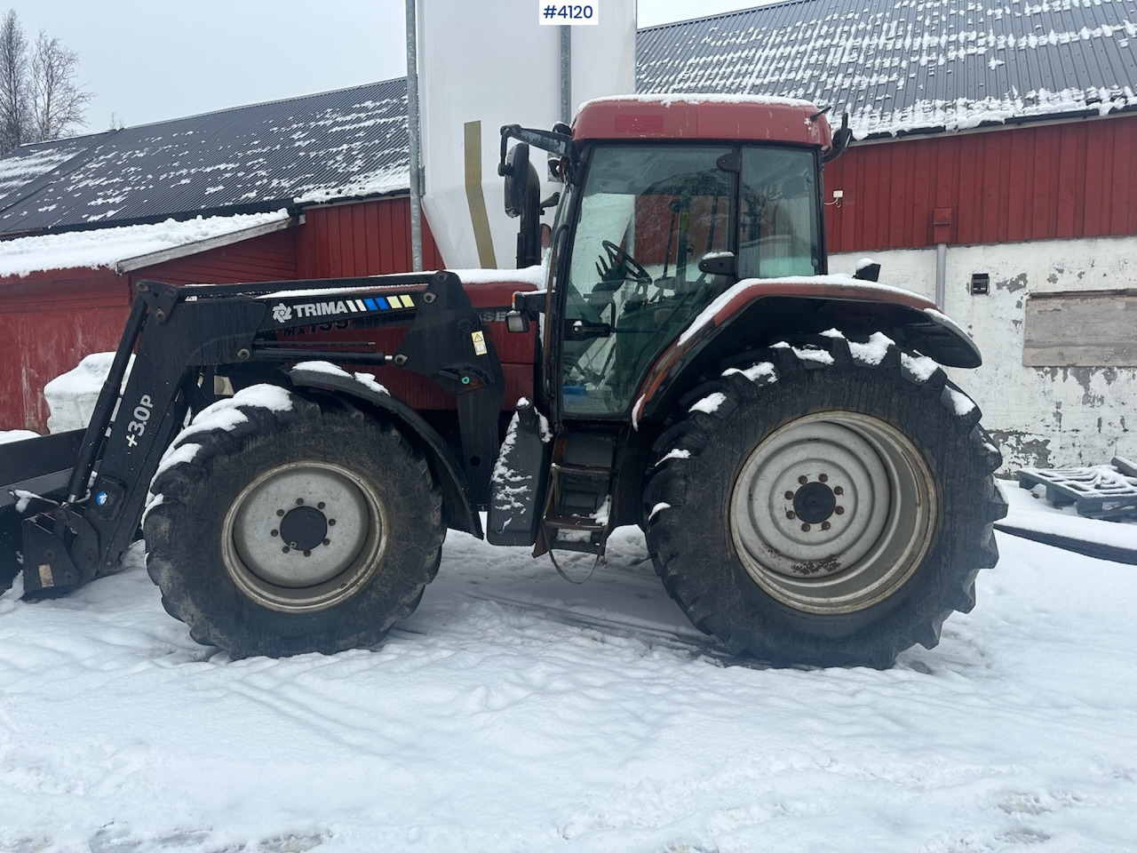 2002 CASE MX 135 MAXXUM 4x4 tractor with front loader. - Трактор: фото 2 2002 CASE MX 135 MAXXUM 4x4 tractor with front loader. - Трактор: фото 2