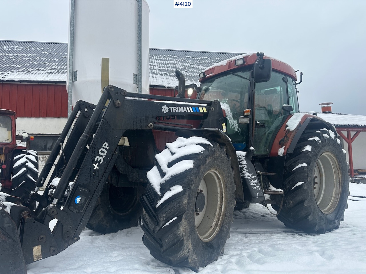 2002 CASE MX 135 MAXXUM 4x4 tractor with front loader. - Трактор: фото 3 2002 CASE MX 135 MAXXUM 4x4 tractor with front loader. - Трактор: фото 3