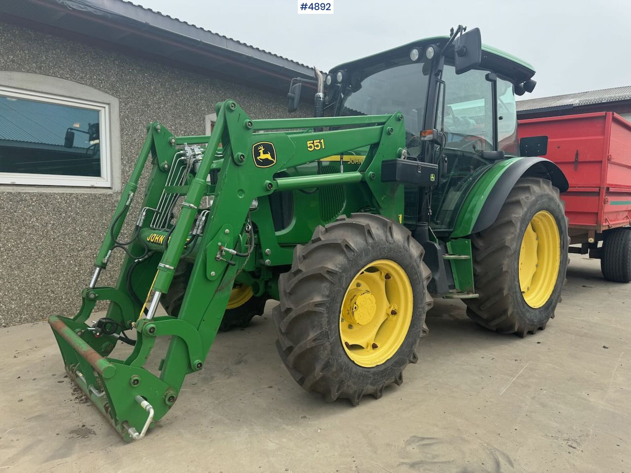2004 John Deere 5720 4x4 w/ front loader - Трактор: фото 1 2004 John Deere 5720 4x4 w/ front loader - Трактор: фото 1