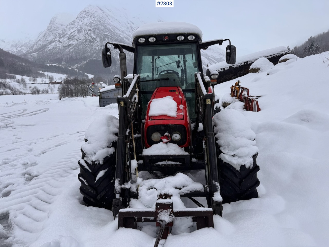 2004 Massey Ferguson 5455 with front loader. Repair object. - Трактор: фото 2 2004 Massey Ferguson 5455 with front loader. Repair object. - Трактор: фото 2