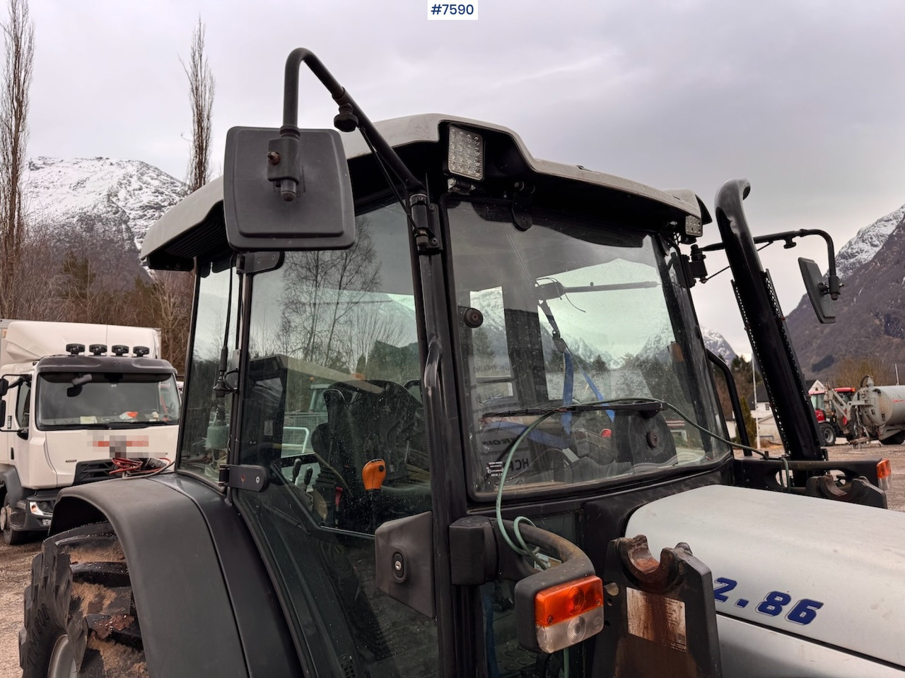 2006 Lamborghini R2.86 w/ front loader. - Трактор: фото 5 2006 Lamborghini R2.86 w/ front loader. - Трактор: фото 5