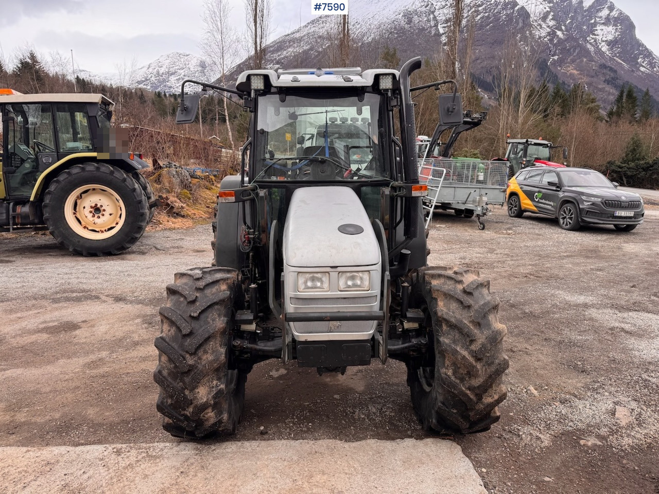 2006 Lamborghini R2.86 w/ front loader. - Трактор: фото 3 2006 Lamborghini R2.86 w/ front loader. - Трактор: фото 3