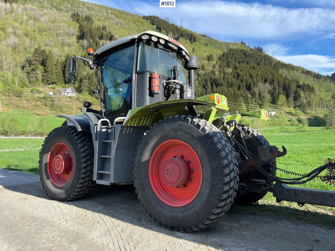 2009 Claas Xerion 3800 - Трактор: фото 4 2009 Claas Xerion 3800 - Трактор: фото 4