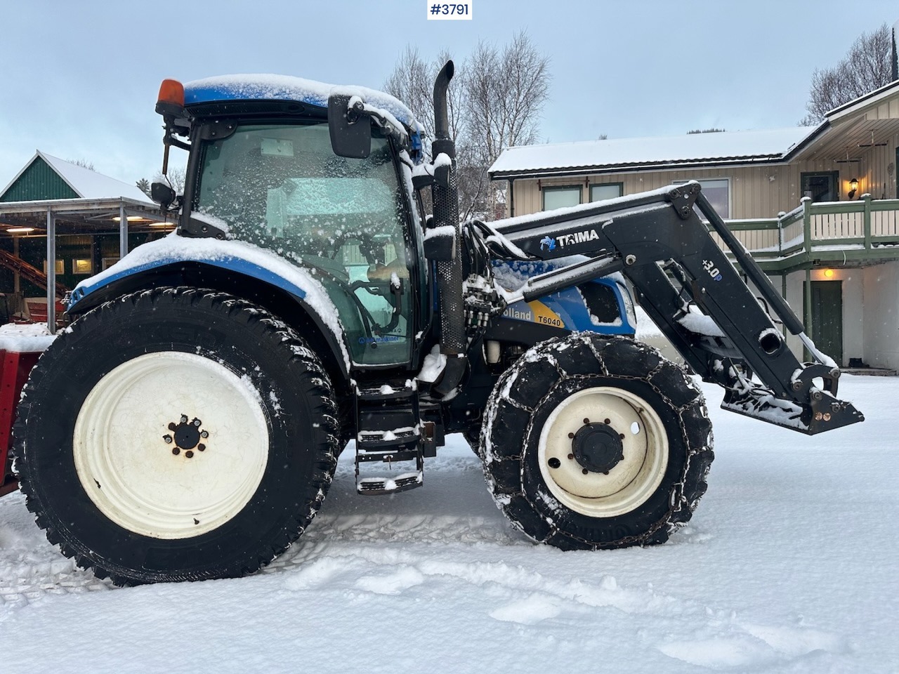 2010 New Holland T6040 4x4 plow rigged tractor w/ Trima +3.0p front loader, brand new chains, snow bucket and Westbjørn snow blower. WATCH VIDEO. - Трактор: фото 3 2010 New Holland T6040 4x4 plow rigged tractor w/ Trima +3.0p front loader, brand new chains, snow bucket and Westbjørn snow blower. WATCH VIDEO. - Трактор: фото 3