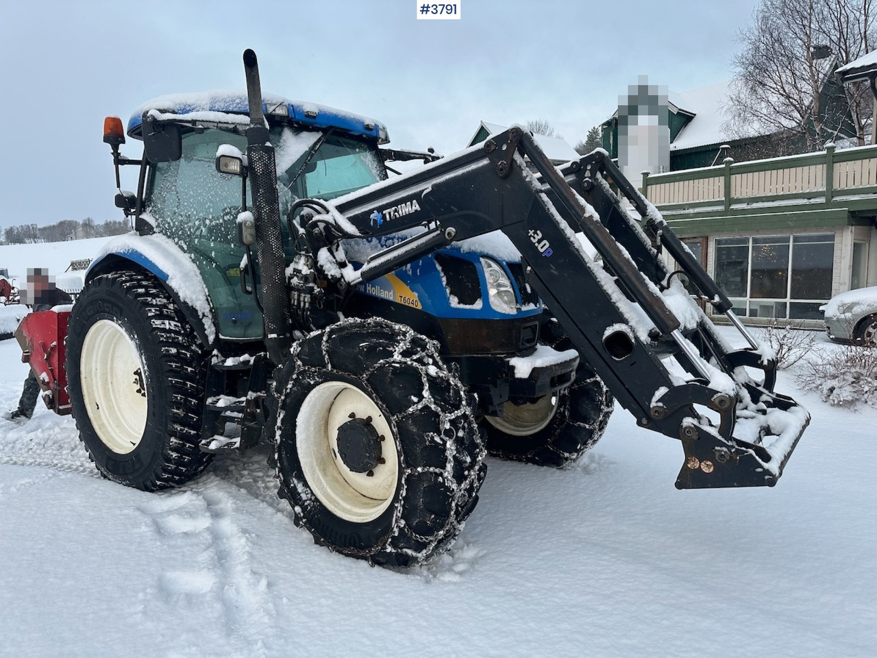 2010 New Holland T6040 4x4 plow rigged tractor w/ Trima +3.0p front loader, brand new chains, snow bucket and Westbjørn snow blower. WATCH VIDEO. - Трактор: фото 1 2010 New Holland T6040 4x4 plow rigged tractor w/ Trima +3.0p front loader, brand new chains, snow bucket and Westbjørn snow blower. WATCH VIDEO. - Трактор: фото 1