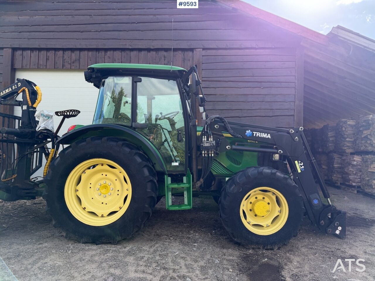 2012 John Deere 5100 R with Front Loader. Low Hours! - Трактор: фото 2 2012 John Deere 5100 R with Front Loader. Low Hours! - Трактор: фото 2