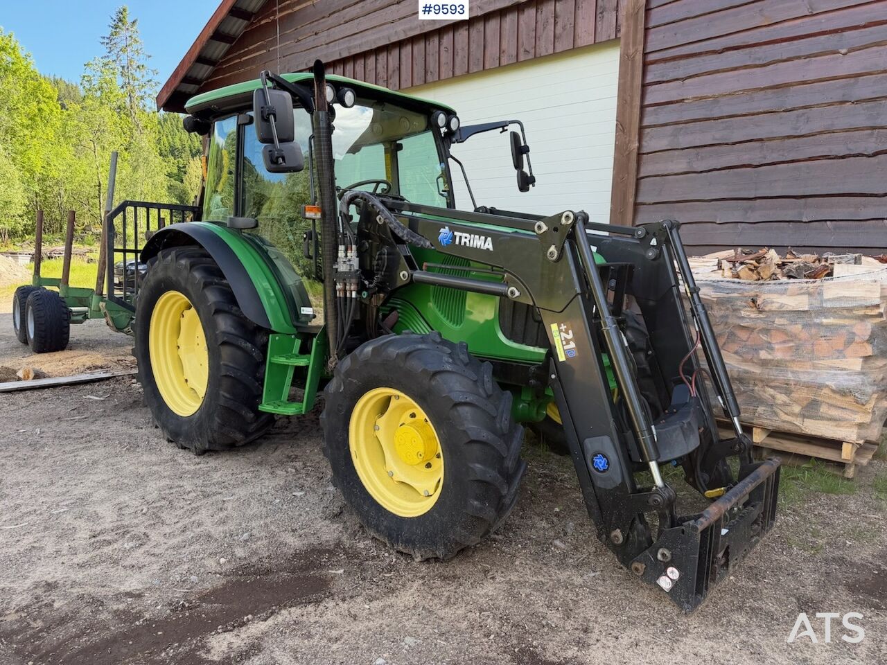 2012 John Deere 5100 R with Front Loader. Low Hours! - Трактор: фото 1 2012 John Deere 5100 R with Front Loader. Low Hours! - Трактор: фото 1