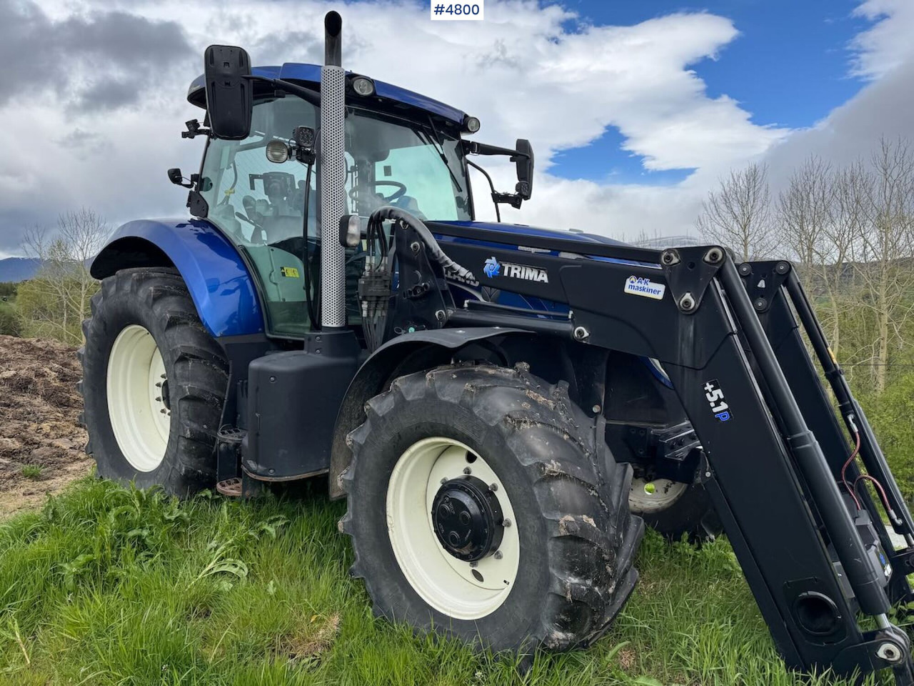 2013 New Holland T7.210 AC Blue Power m/ Frontlaster - Трактор: фото 1 2013 New Holland T7.210 AC Blue Power m/ Frontlaster - Трактор: фото 1