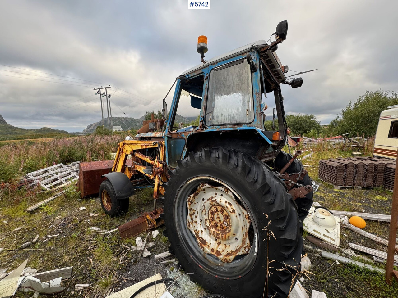 Circa 1987 Ford 7700 with Malm Orstad loader! - Трактор: фото 3 Circa 1987 Ford 7700 with Malm Orstad loader! - Трактор: фото 3