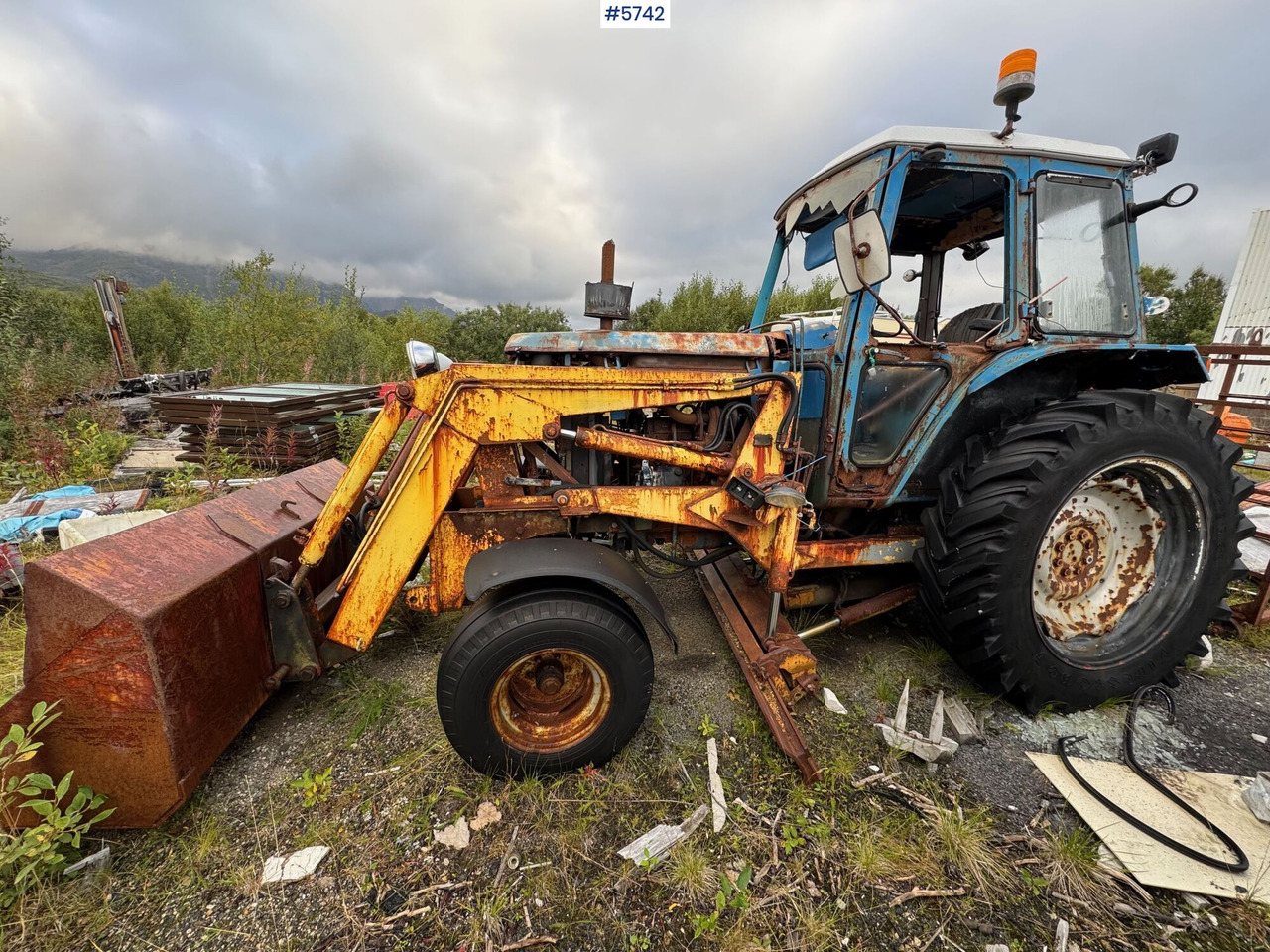 Circa 1987 Ford 7700 with Malm Orstad loader! - Трактор: фото 2 Circa 1987 Ford 7700 with Malm Orstad loader! - Трактор: фото 2