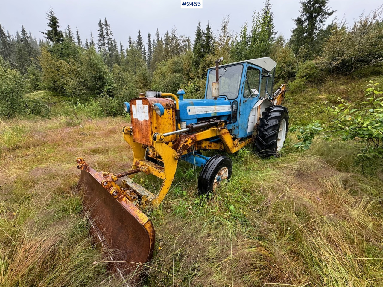 Ford 5000 backhoe loader - Трактор: фото 4 Ford 5000 backhoe loader - Трактор: фото 4