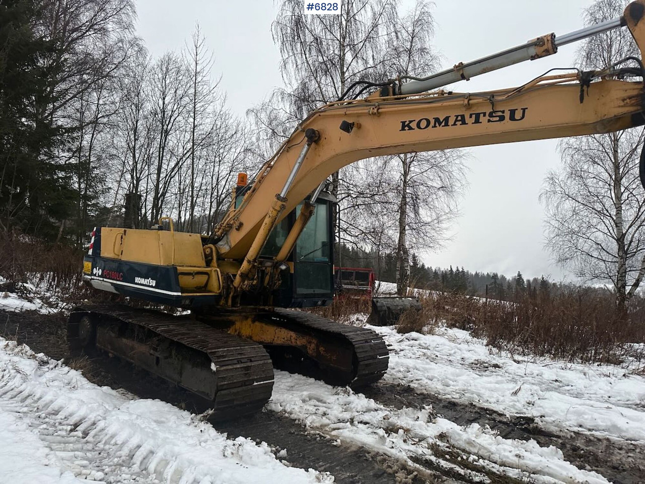 Komatsu PC180LC-3 w/ Excavator bucket. SEE VIDEO. - Экскаватор: фото 4 Komatsu PC180LC-3 w/ Excavator bucket. SEE VIDEO. - Экскаватор: фото 4