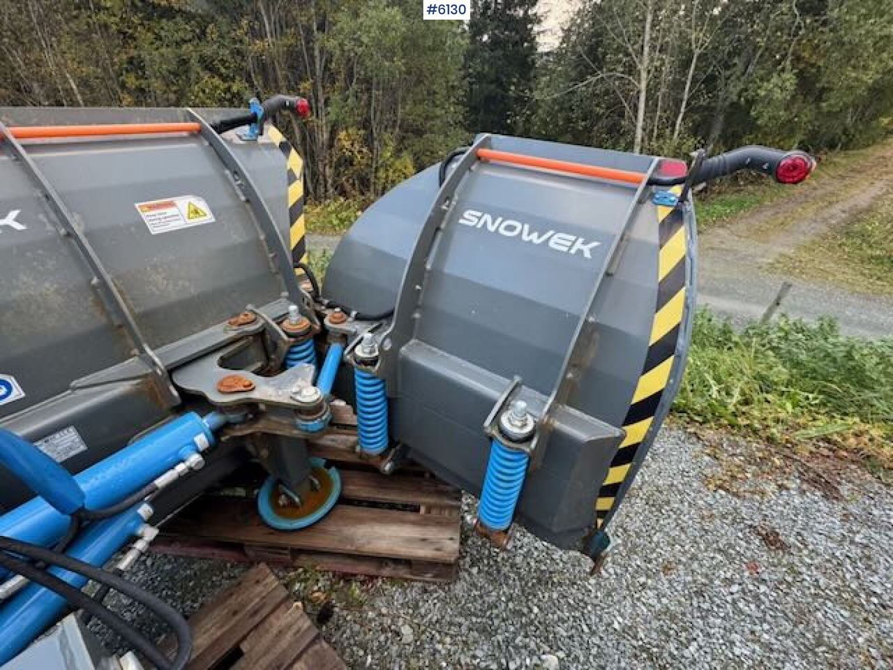 Коммунальная/ Специальная техника 2023 Snowek U420 U-plow w/ remote control!: фото 9 Коммунальная/ Специальная техника 2023 Snowek U420 U-plow w/ remote control!: фото 9