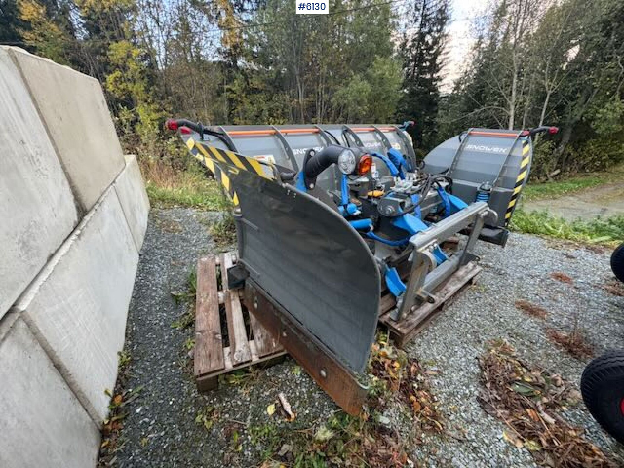 Коммунальная/ Специальная техника 2023 Snowek U420 U-plow w/ remote control!: фото 6 Коммунальная/ Специальная техника 2023 Snowek U420 U-plow w/ remote control!: фото 6