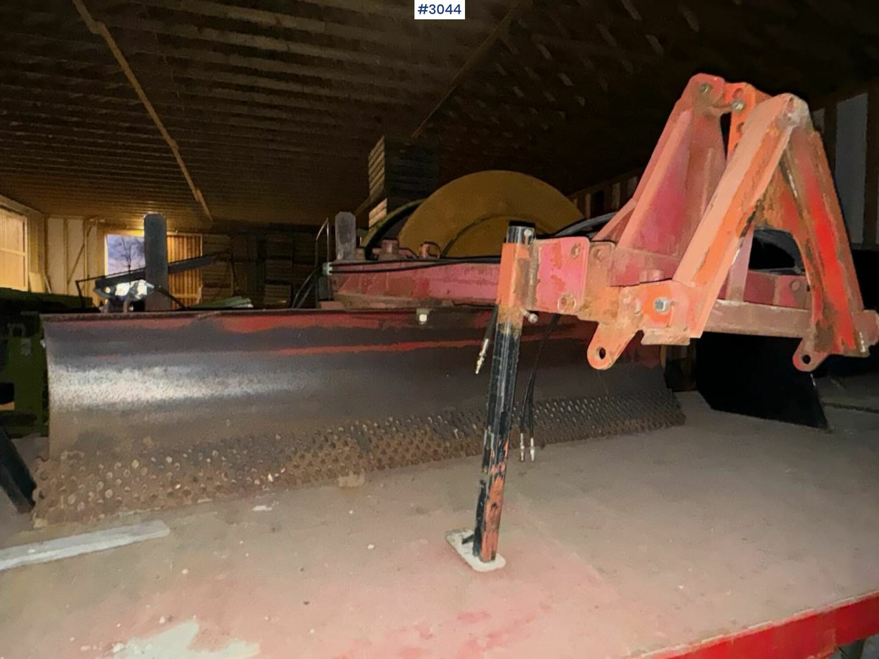 Land leveler blade 3 meters - Отвал для снега: фото 2 Land leveler blade 3 meters - Отвал для снега: фото 2