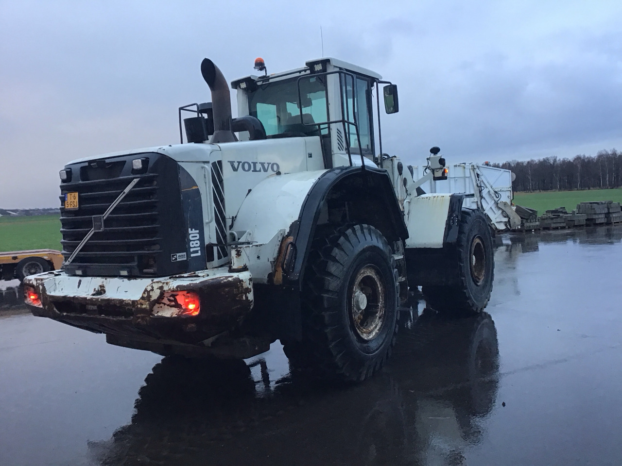 Volvo 180F long boom - Колёсный погрузчик: фото 3 Volvo 180F long boom - Колёсный погрузчик: фото 3