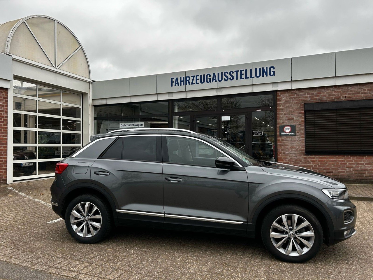 Volkswagen T-Roc Style - Внедорожник: фото 2 Volkswagen T-Roc Style - Внедорожник: фото 2