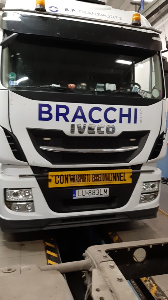 IVECO IVECO STRALIS 510 Hi-Way AS 440STX/P Euro VI z salonu Italia - Тягач: фото 4 IVECO IVECO STRALIS 510 Hi-Way AS 440STX/P Euro VI z salonu Italia - Тягач: фото 4