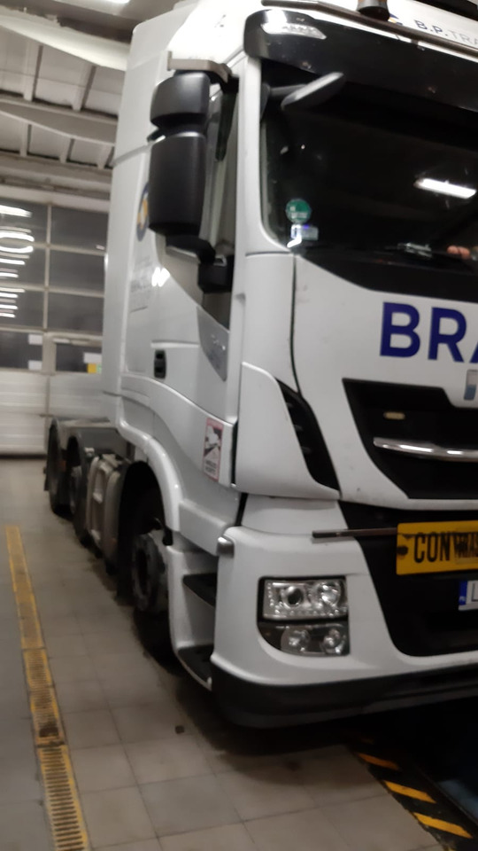 IVECO IVECO STRALIS 510 Hi-Way AS 440STX/P Euro VI z salonu Italia - Тягач: фото 5 IVECO IVECO STRALIS 510 Hi-Way AS 440STX/P Euro VI z salonu Italia - Тягач: фото 5