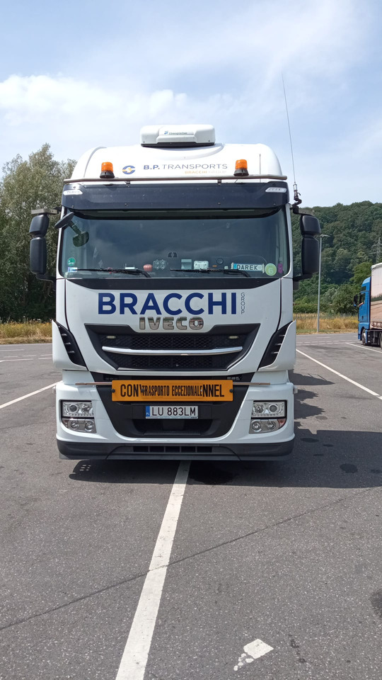 IVECO IVECO STRALIS 510 Hi-Way AS 440STX/P Euro VI z salonu Italia - Тягач: фото 1 IVECO IVECO STRALIS 510 Hi-Way AS 440STX/P Euro VI z salonu Italia - Тягач: фото 1