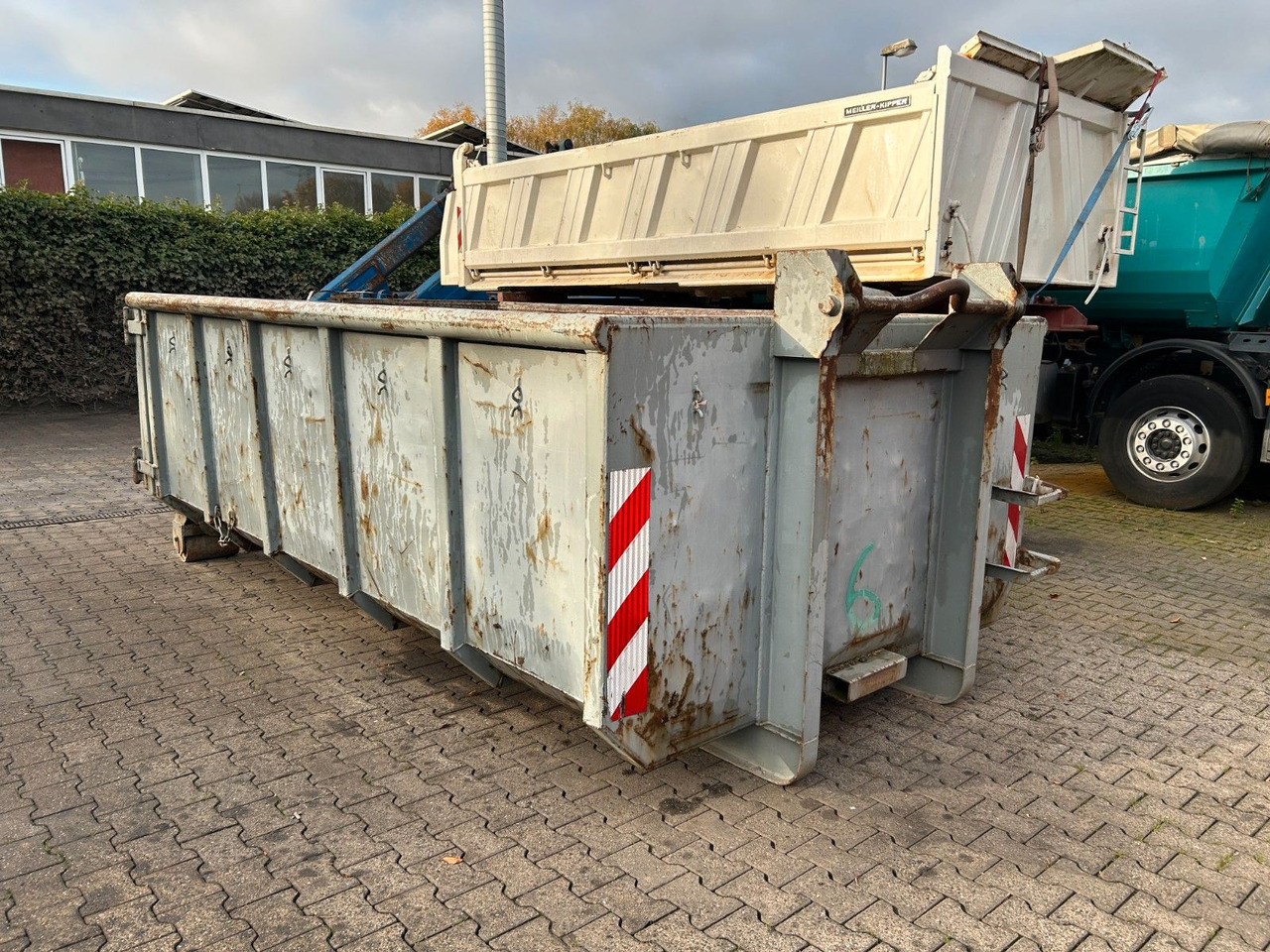 Abrollcontainer Stahl - Крюковой мультилифт: фото 3 Abrollcontainer Stahl - Крюковой мультилифт: фото 3