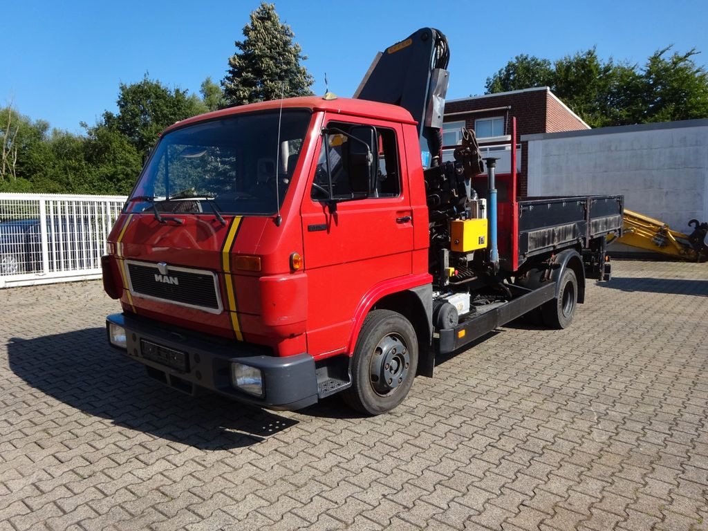 MAN 9.150 Pritsche + Effer 953S Dachdeckerkran 4x2 - Автоманипулятор, Грузовик бортовой/ Платформа: фото 1 MAN 9.150 Pritsche + Effer 953S Dachdeckerkran 4x2 - Автоманипулятор, Грузовик бортовой/ Платформа: фото 1