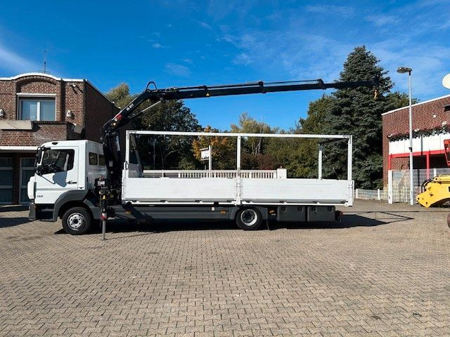 Mercedes-Benz 1221 Pritsche + HIAB XS077 ES 3 - 4x2 weiß - Грузовик бортовой/ Платформа, Автоманипулятор: фото 2 Mercedes-Benz 1221 Pritsche + HIAB XS077 ES 3 - 4x2 weiß - Грузовик бортовой/ Платформа, Автоманипулятор: фото 2