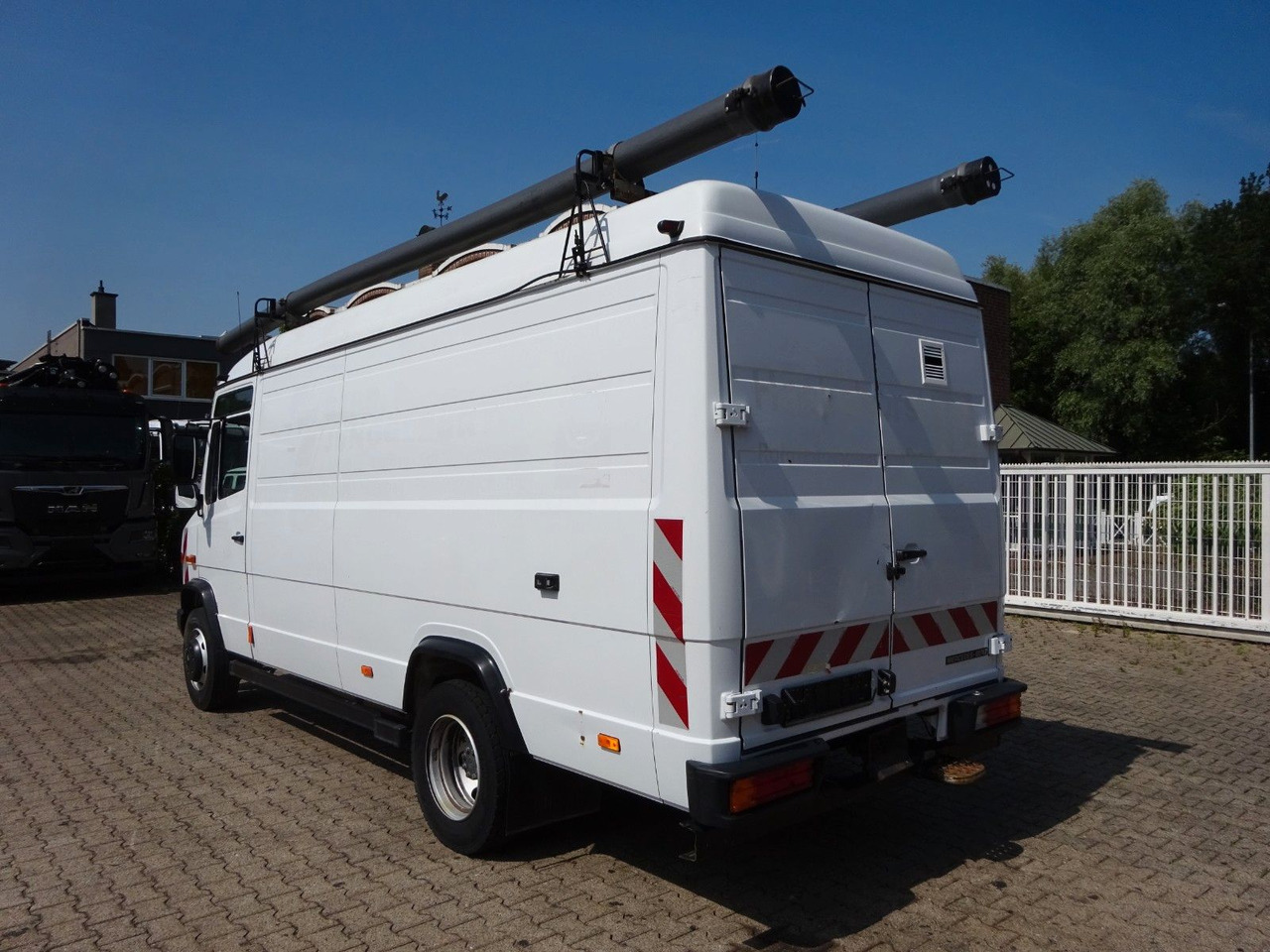 Mercedes-Benz 616D Vario Kastenwagen 4x2 - Цельнометаллический фургон: фото 4 Mercedes-Benz 616D Vario Kastenwagen 4x2 - Цельнометаллический фургон: фото 4