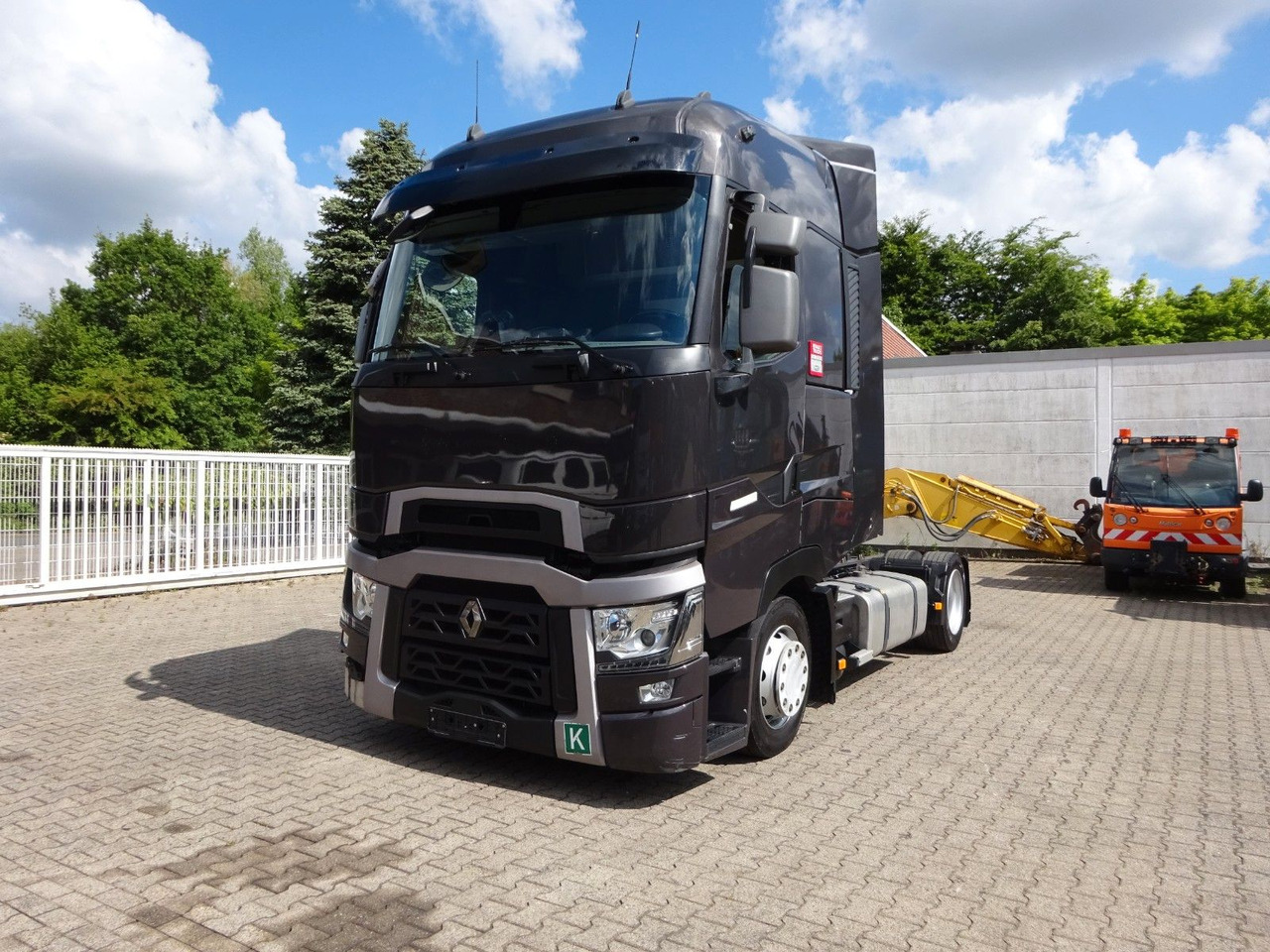 Renault T 520 Komfort SZM 4x2 - Тягач: фото 1 Renault T 520 Komfort SZM 4x2 - Тягач: фото 1