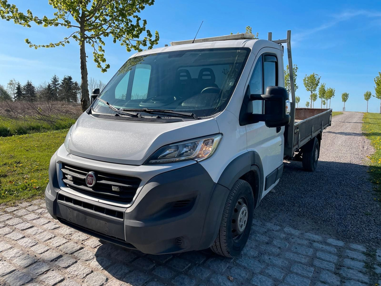 Fiat 2.3 MJT 150 Chassis Automatic * NUR 150000km - Малотоннажный бортовой грузовик: фото 1 Fiat 2.3 MJT 150 Chassis Automatic * NUR 150000km - Малотоннажный бортовой грузовик: фото 1
