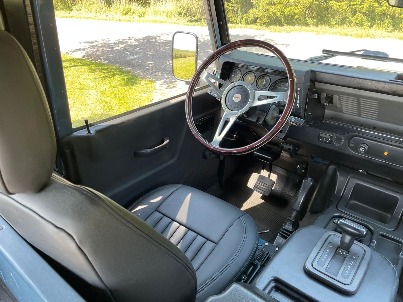 Пикап Land Rover LR Defender 90 Soft Top V8 Automatic 60000 brutt Land Rover LR Defender 90 SoftTop V8 Automatic: фото 14
