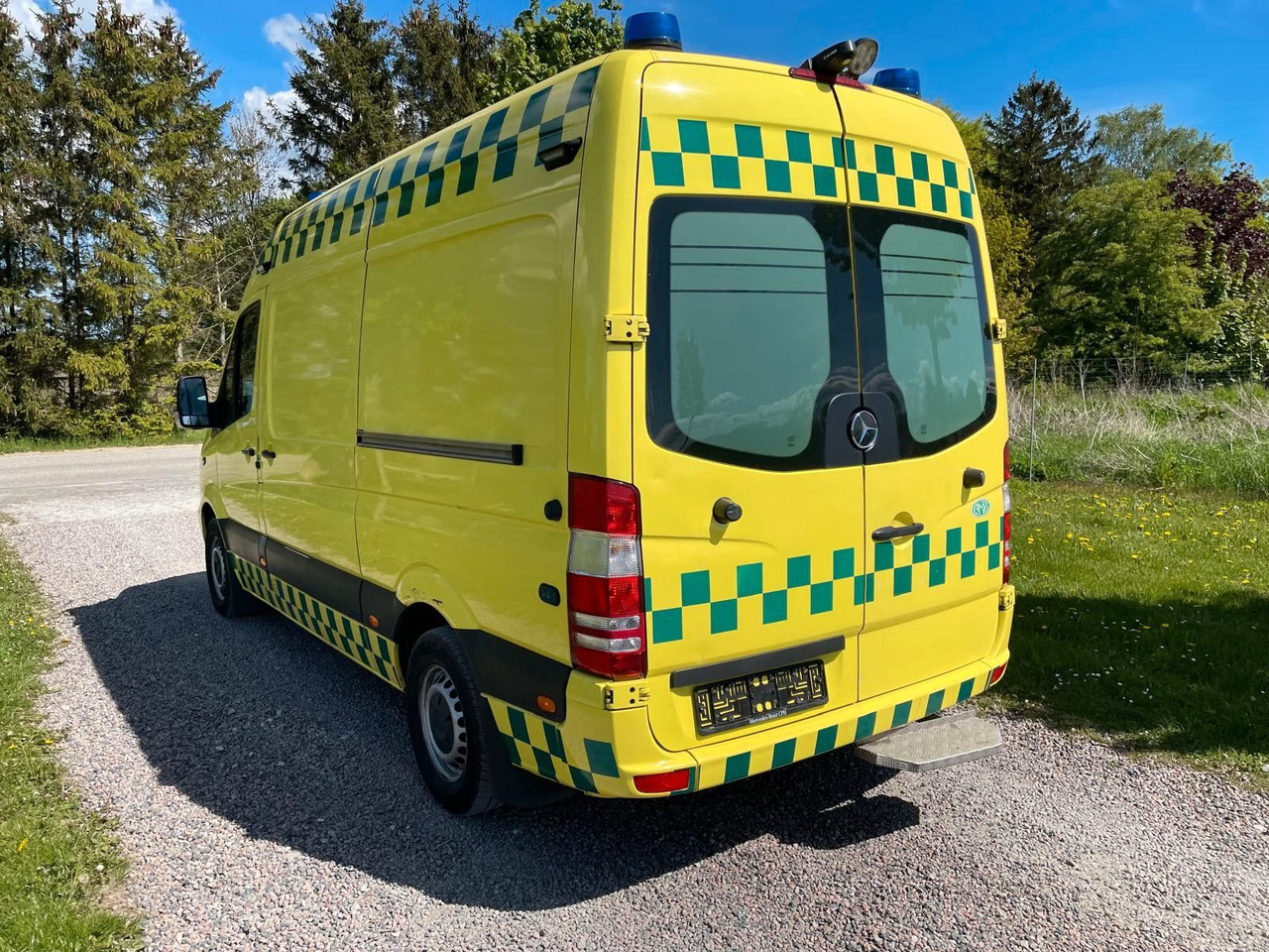 Mercedes-Benz Sprinter II Kasten 316 CDI Aut Ambulance* - Машина скорой помощи: фото 3 Mercedes-Benz Sprinter II Kasten 316 CDI Aut Ambulance* - Машина скорой помощи: фото 3