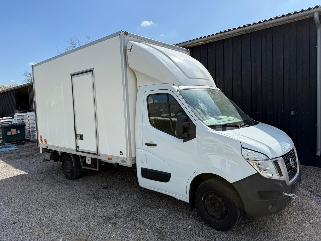 Nissan NV400 2.3DCi *BOX+Lift 3,5t *CAMERA motor schade - Малотоннажный фургон: фото 1 Nissan NV400 2.3DCi *BOX+Lift 3,5t *CAMERA motor schade - Малотоннажный фургон: фото 1