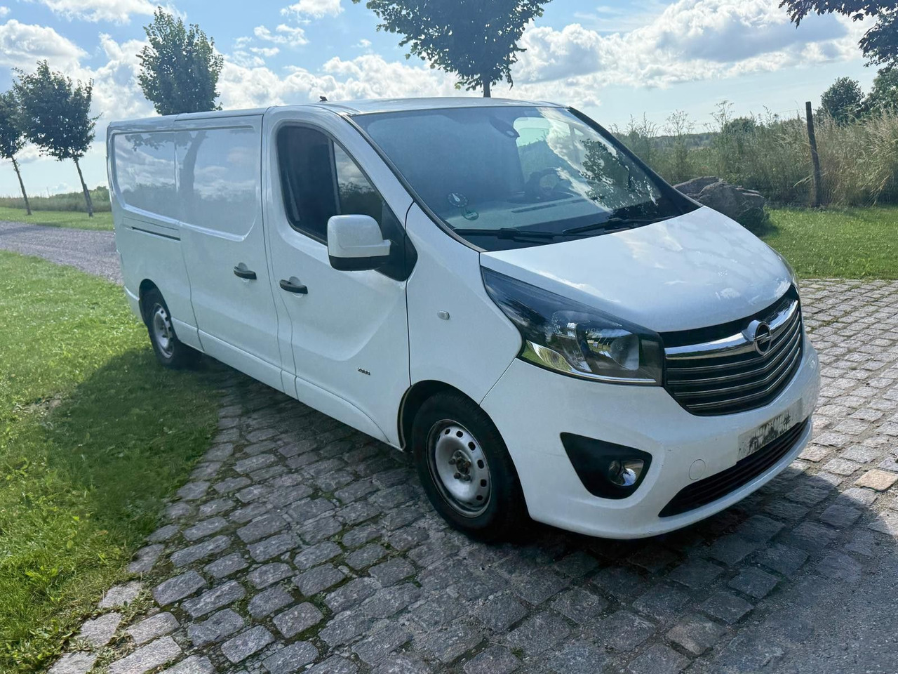Opel Vivaro 1.6 cdti BiTurbo LANG *5800€ netto - Легковой фургон: фото 1 Opel Vivaro 1.6 cdti BiTurbo LANG *5800€ netto - Легковой фургон: фото 1