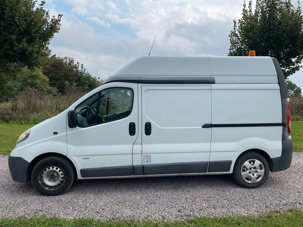 Opel Vivaro 2.0 CDTI L2H2 - Легковой фургон: фото 2 Opel Vivaro 2.0 CDTI L2H2 - Легковой фургон: фото 2
